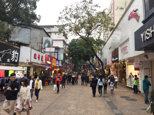 珠海で最も古い商業街「蓮花路歩行街」