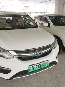 中国地場系メーカーBYDのPHVタイプSUV車が人気